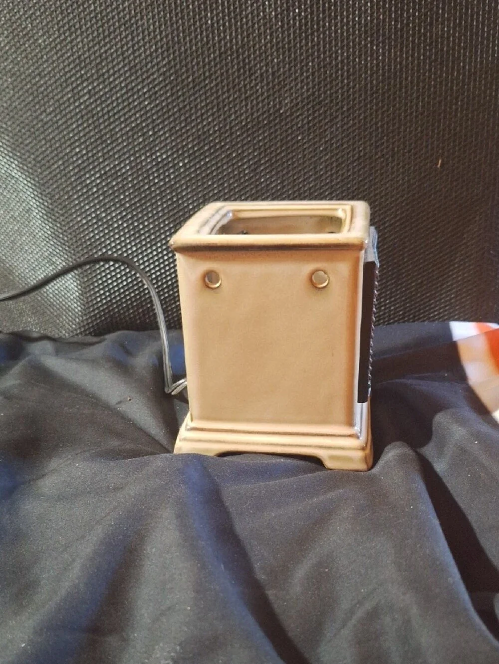 Scentsy Brown Ceramic Accent Warmer with Black Trim